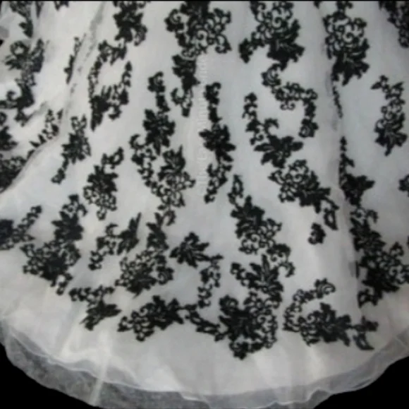 100% Authentic Allure Wedding Dress - Picture 10 of 13